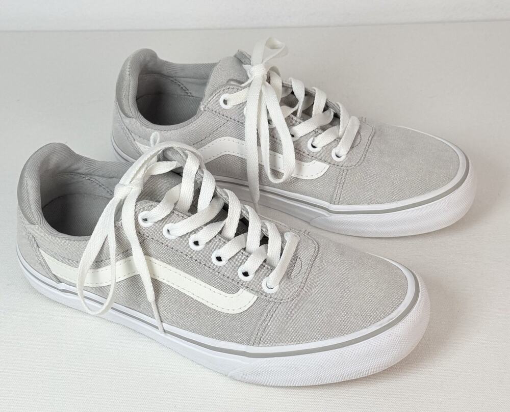 VANS Women’s Ward Canvas Low Top Gray White Shoes Sneakers Size 8 #500714